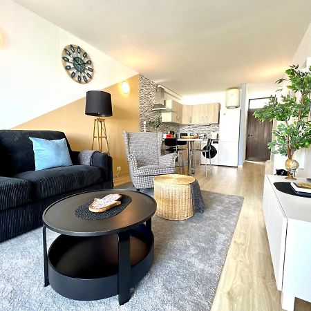 Stunning Lovely Flat With Pool And Strong Wi-Fi, 31 阿罗纳 外观 照片