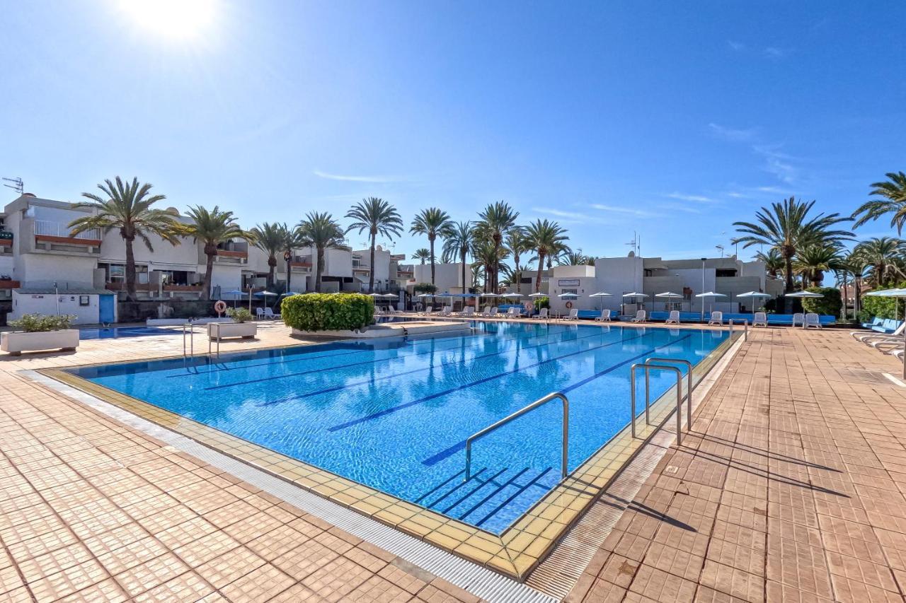 Stunning Lovely Flat With Pool And Strong Wi-Fi, 31 阿罗纳 外观 照片