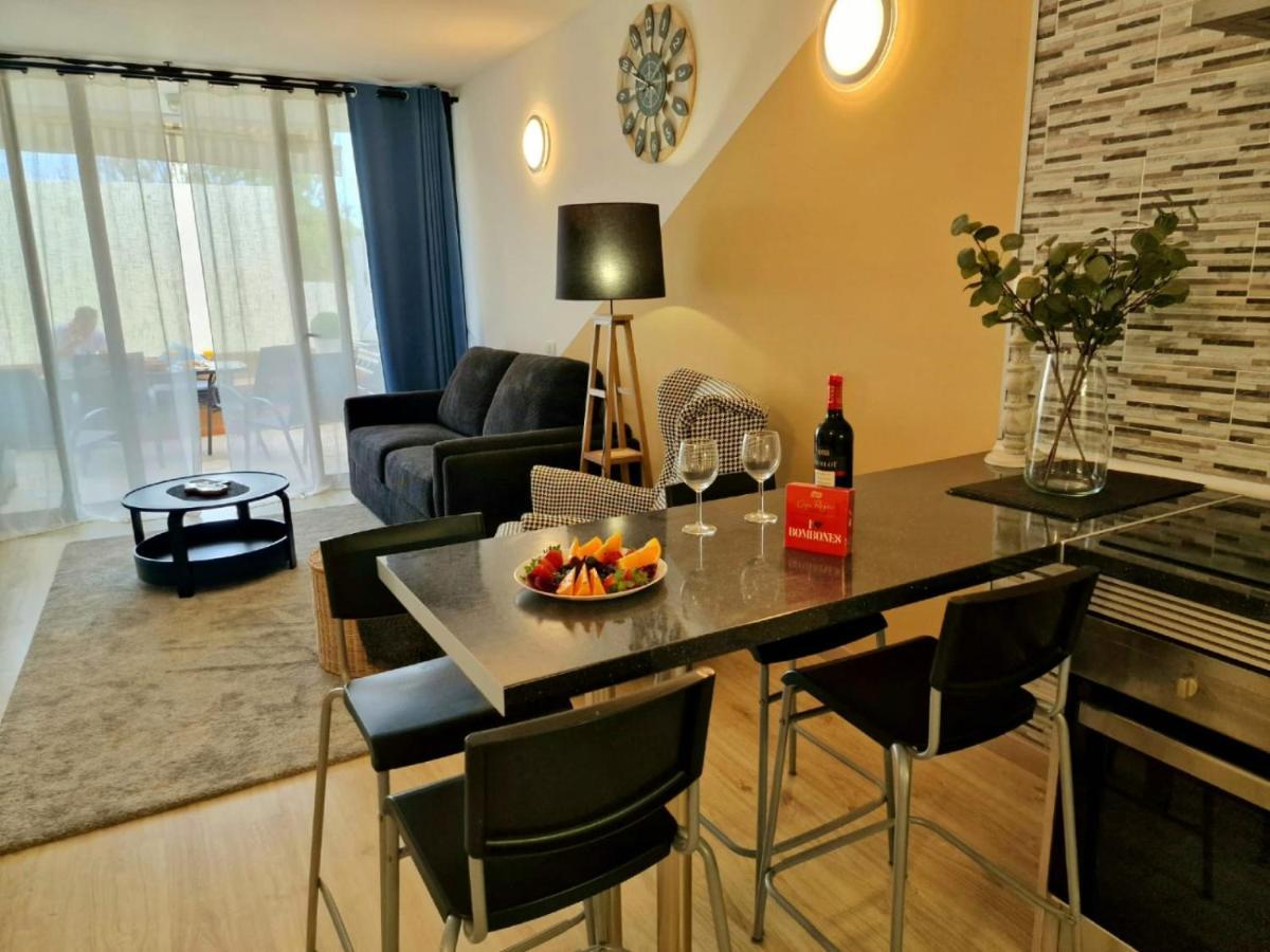 Stunning Lovely Flat With Pool And Strong Wi-Fi, 31 阿罗纳 外观 照片