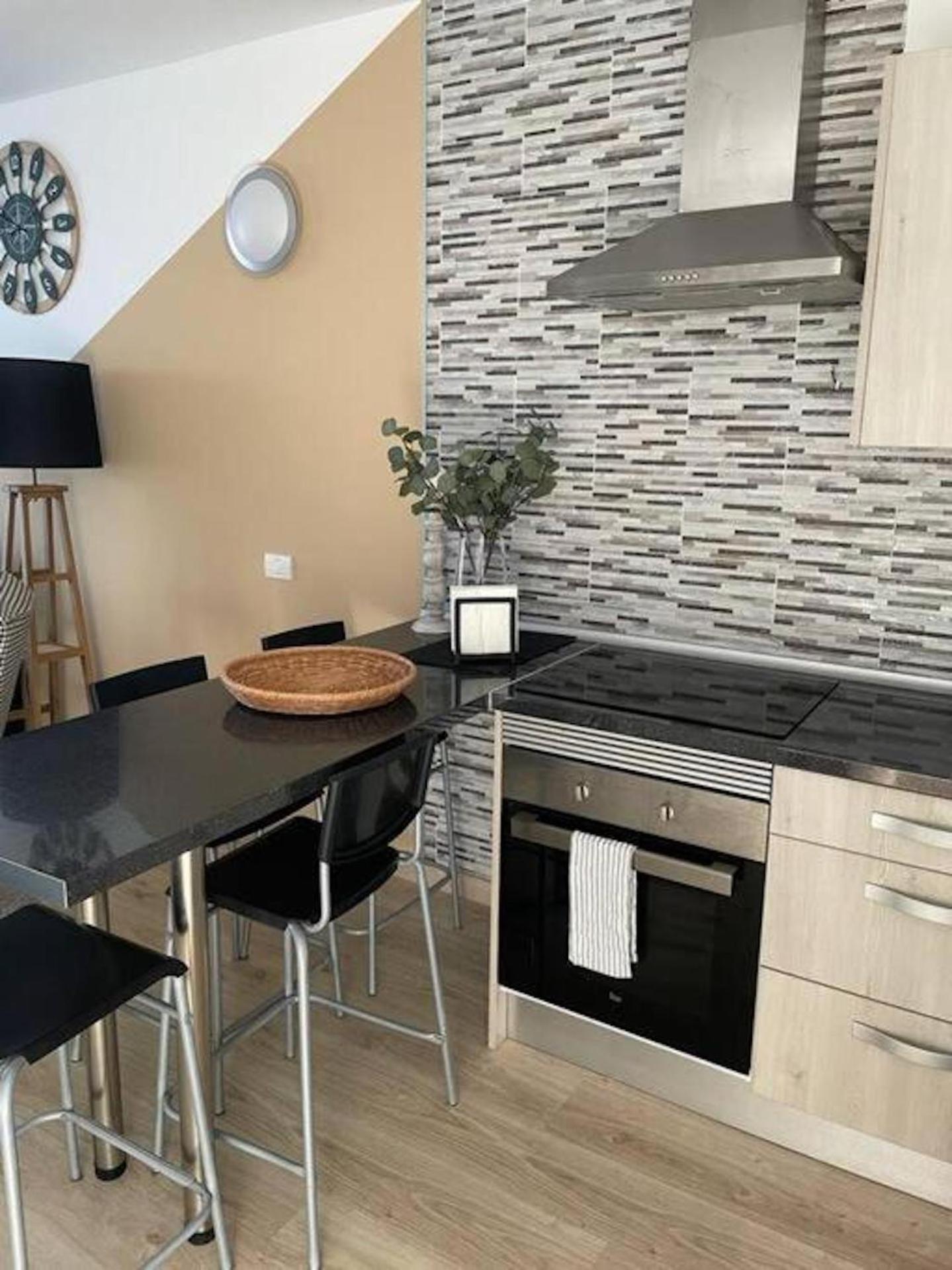 Stunning Lovely Flat With Pool And Strong Wi-Fi, 31 阿罗纳 外观 照片